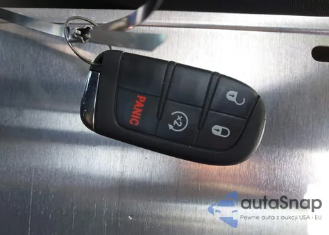 2022 Jeep Renegade Latitude 4X4 из США, поврежденный, VIN ZACNJDB14NPN79668